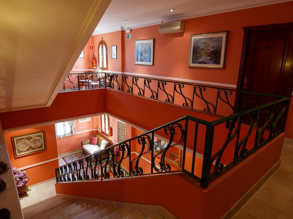 Sur Hotel