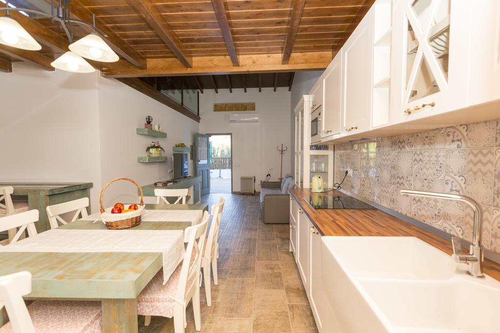 Mica Country house