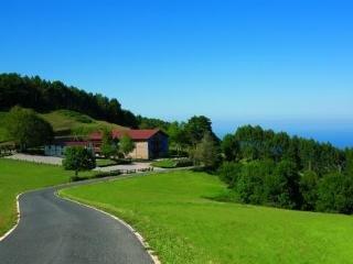 Rural Atxurra Aparthotel 3*