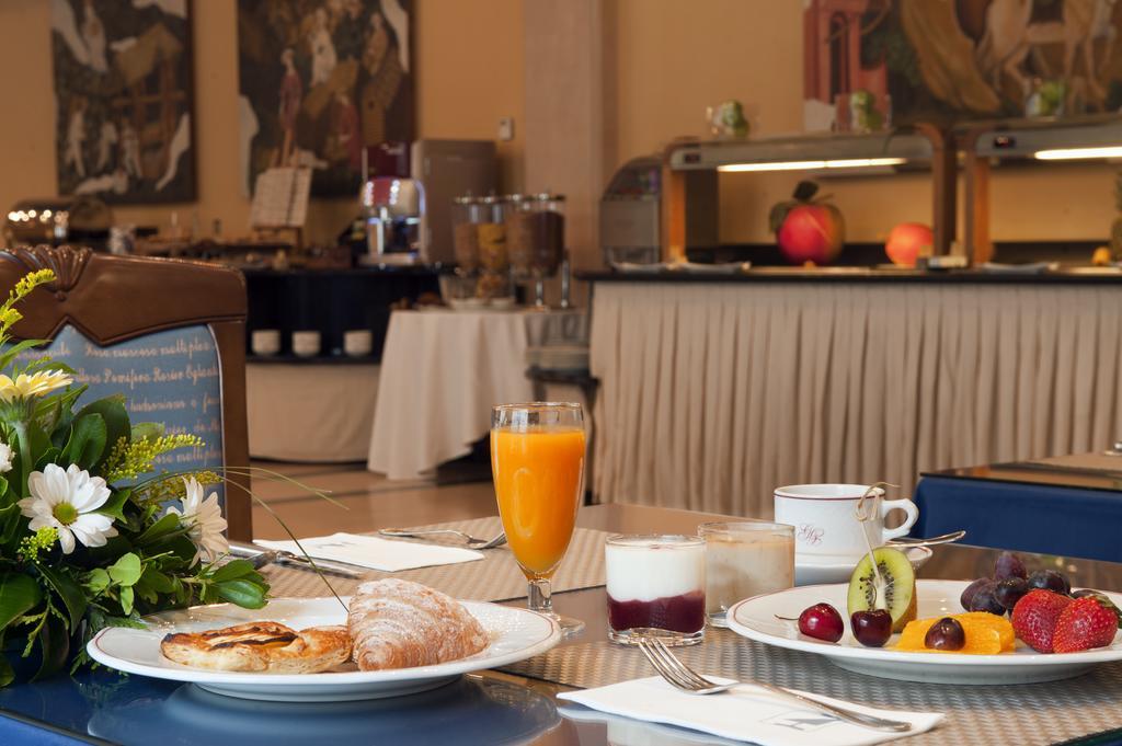 Eurostars Claras Hotel 4*