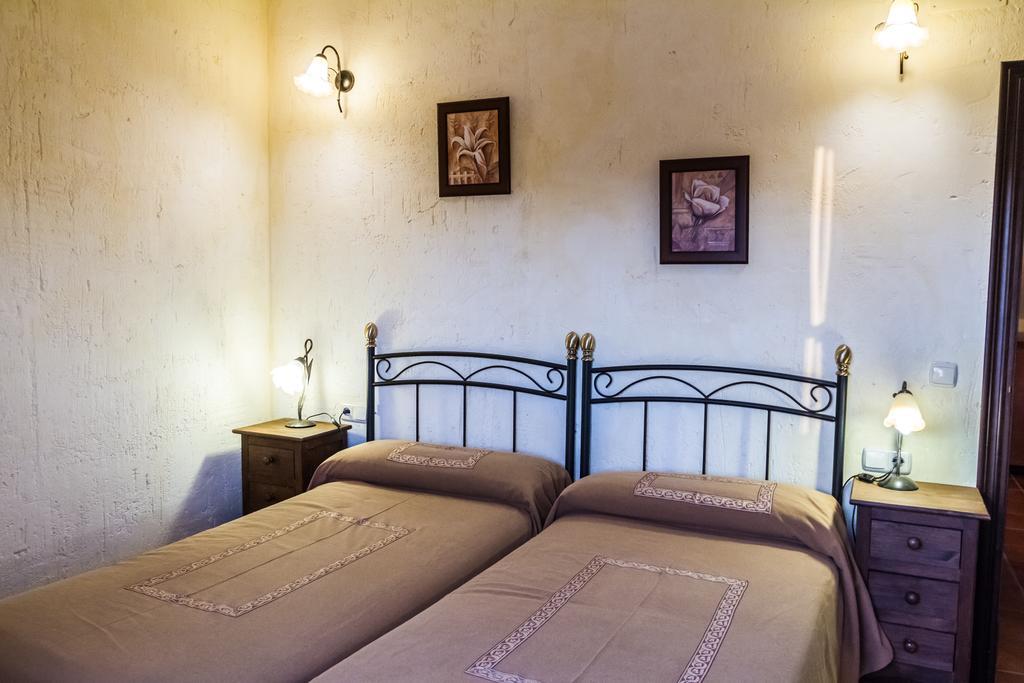 Apartahotel Rural 12 Caños Galaroza