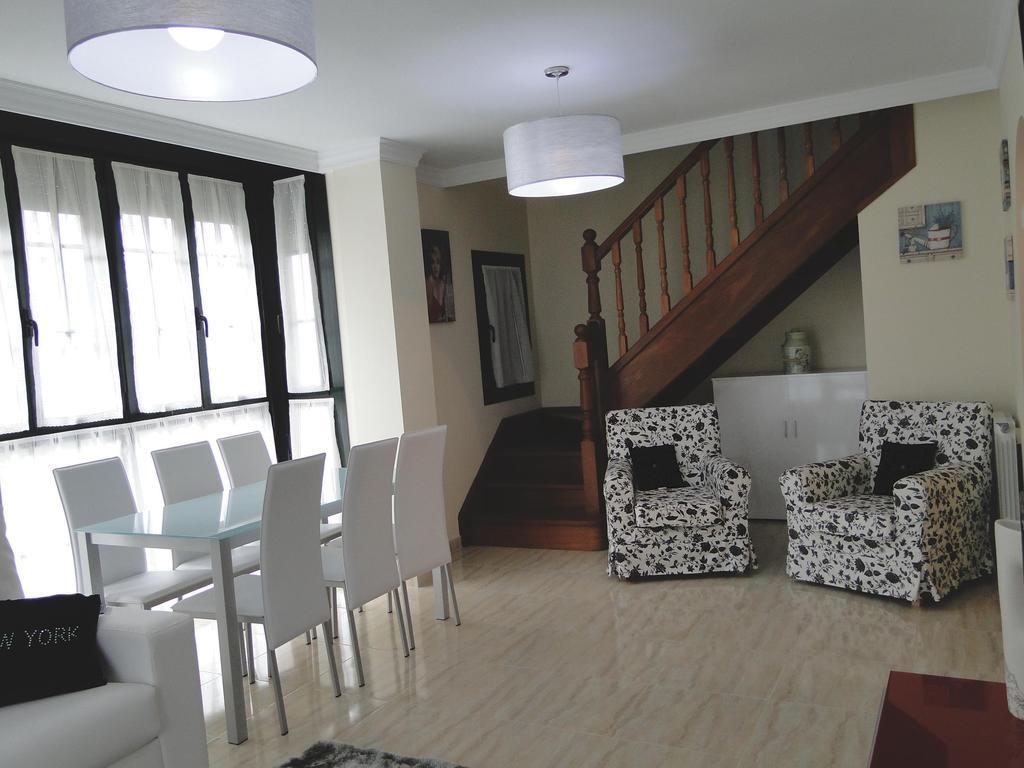 El Pinedo Apartment *