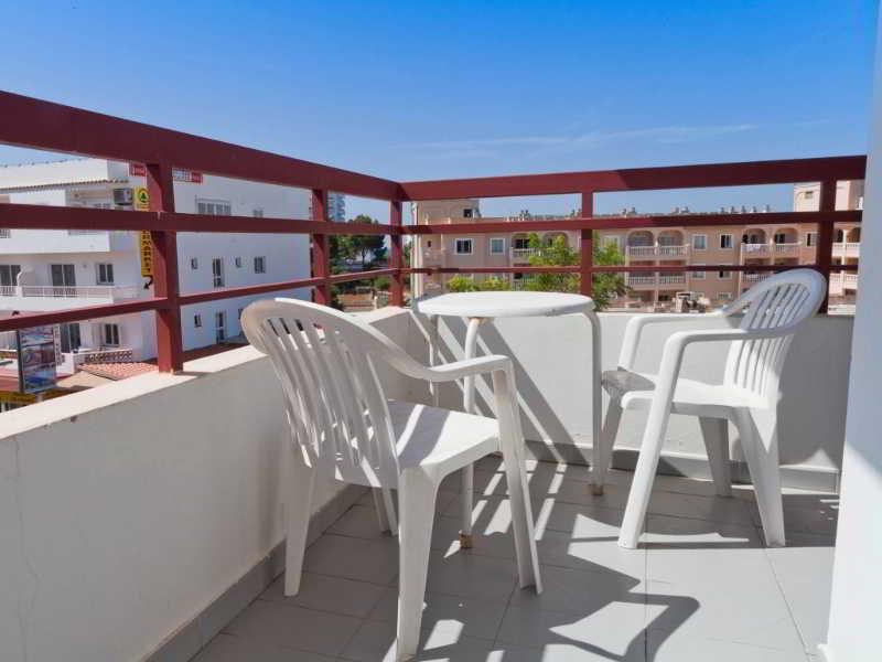 Sol Bay Apartahotel 2*