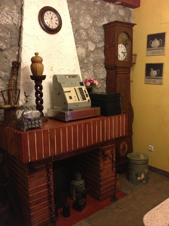 San Emeterio Hotel