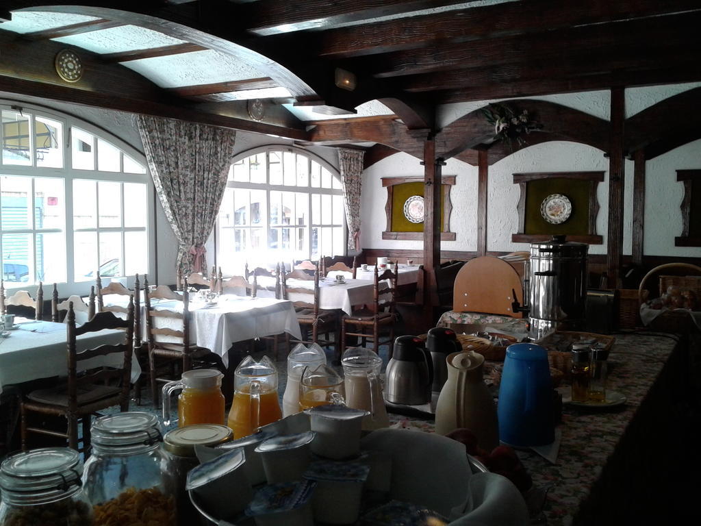 Guest house Marbella Roses
