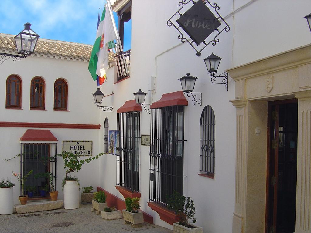 El Convento Hotel 2*