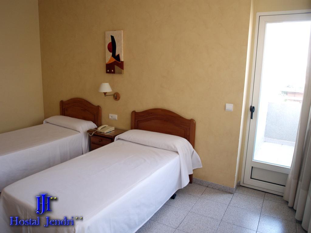 Hotel Jendri * Almazora
