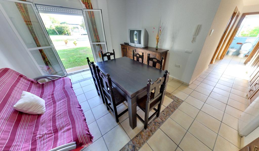 Costa Trafalgar Apartamento *