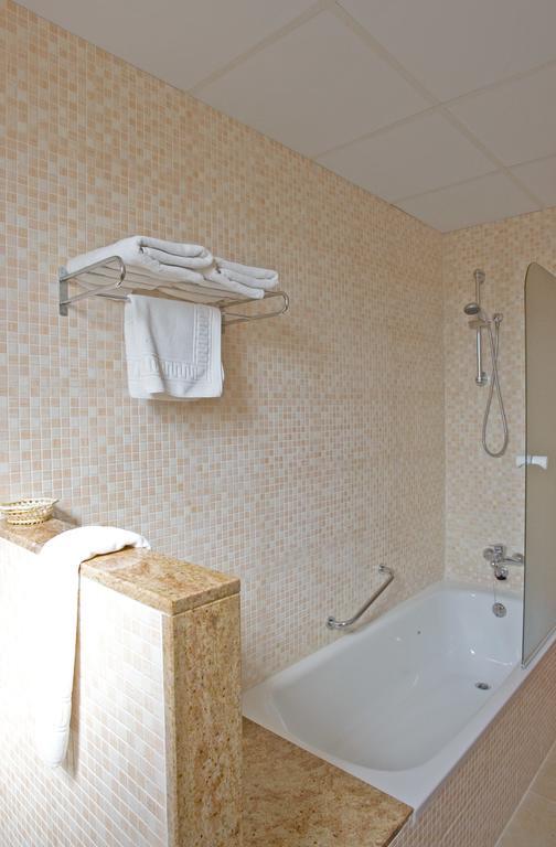 Truchas Hotel 2*