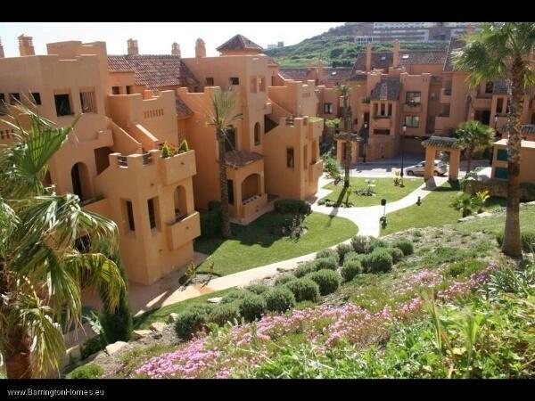 Duquesa Village