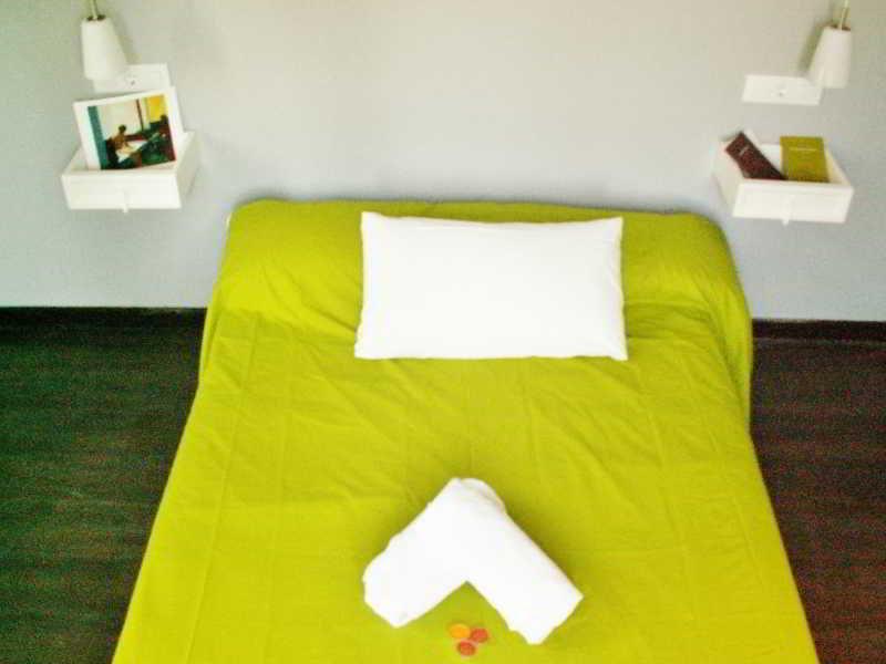 Oasis Backpackers' * Toledo