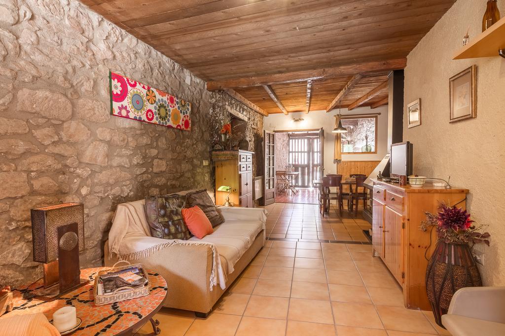 Sola La Vall De Bianya Country house