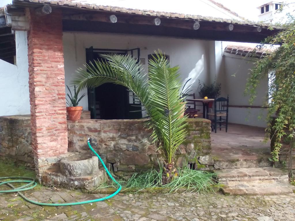 Country house Cortijo El Berrocal *