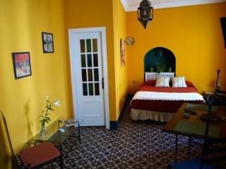 La Casa Amarilla Hotel 2*