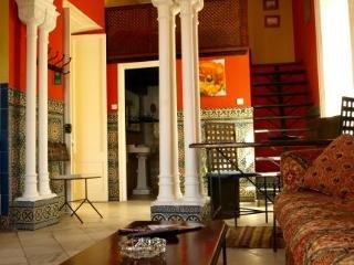 La Casa Amarilla Hotel 2*