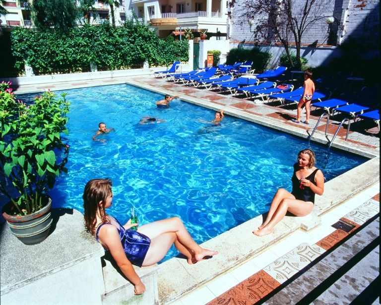 Castella Apartahotel Lloret de Mar