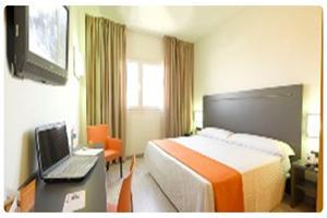 Hotel H2 2*