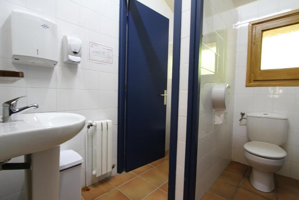 Roques Blanques Hostel Ribes De Freser