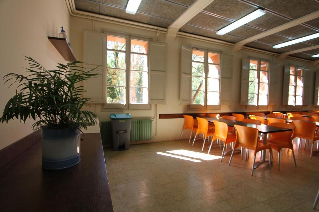 Roques Blanques Hostel Ribes De Freser