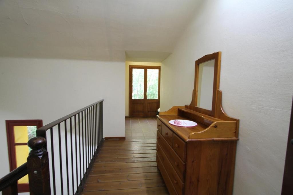 Roques Blanques Hostel Ribes De Freser