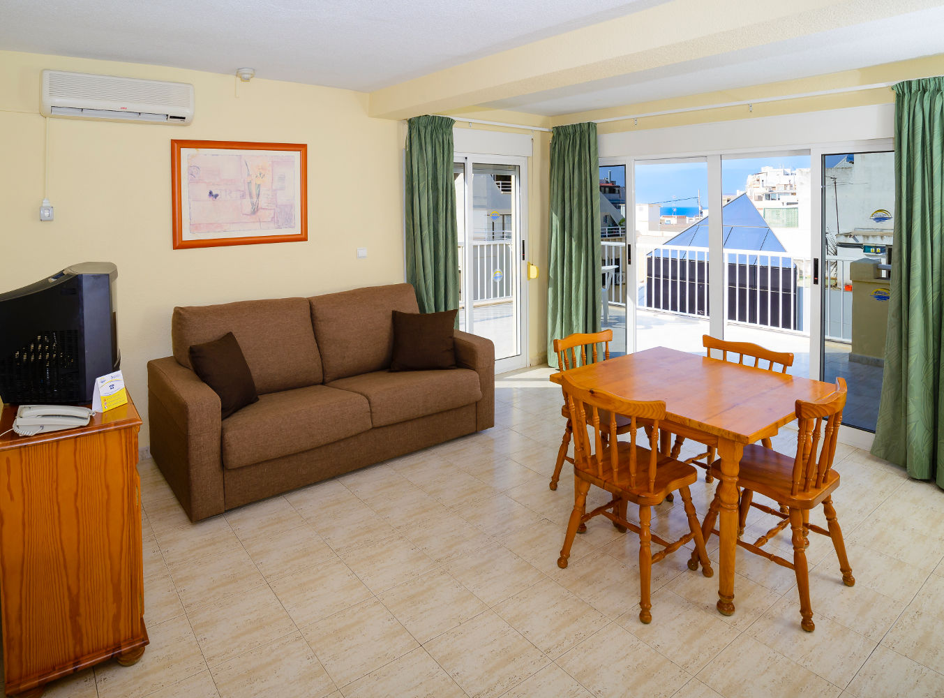 Avenida Apartahotel 2*