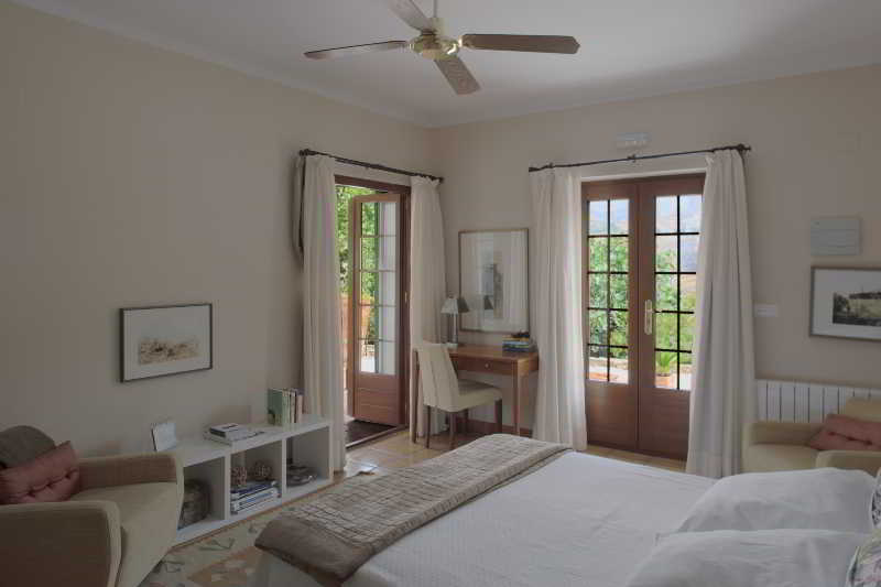 Hotel La Almunia Del Valle