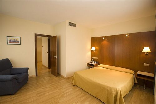Hotel Plaza 3*
