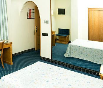 Ebora By Vivere Hotel 3*