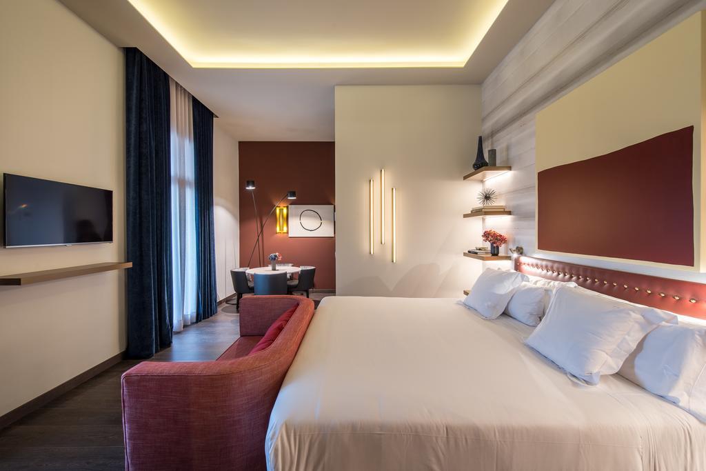 Vincci Mae Hotel 4*