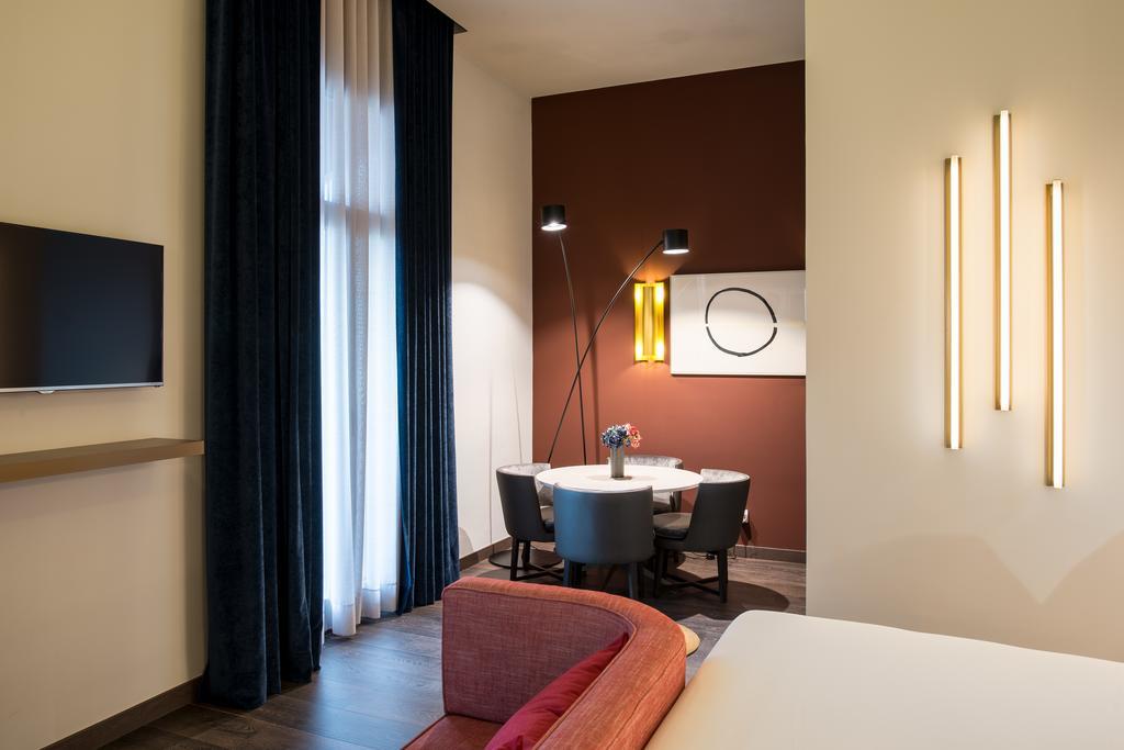 Vincci Mae Hotel 4*