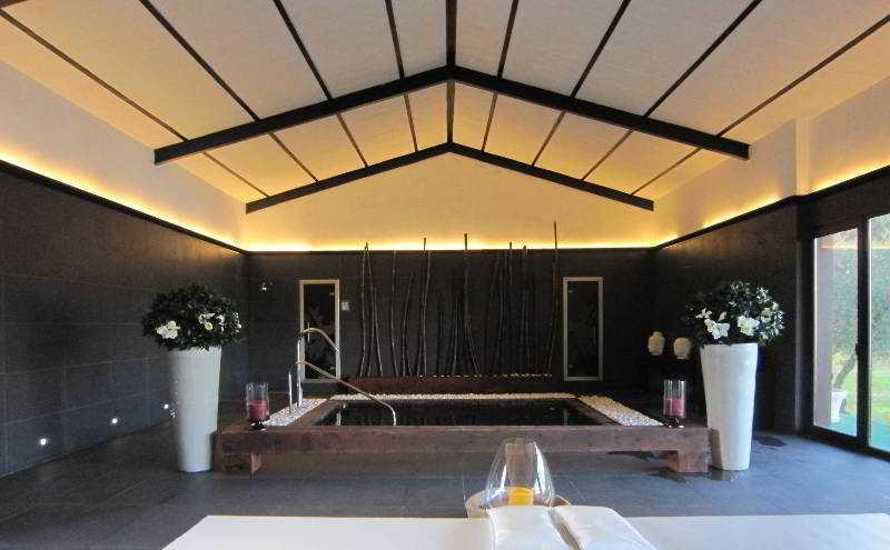 El Cortiñal Hotel *