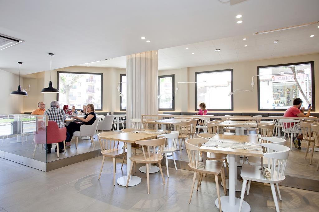 Port Eugeni Hotel 4*