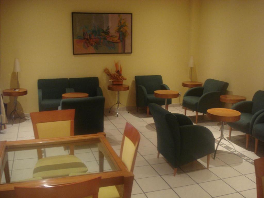 Isabel Hotel
