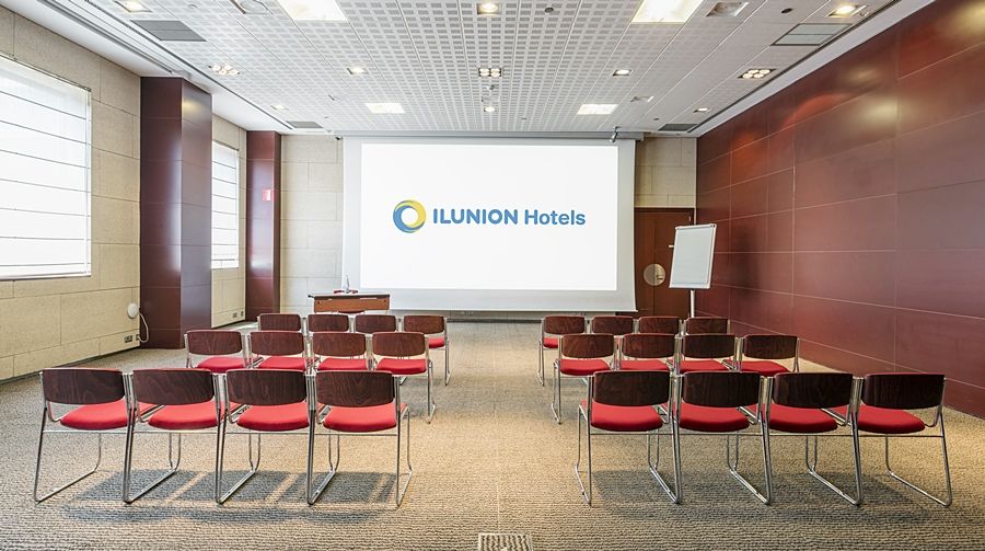 Hotel Ilunion 4