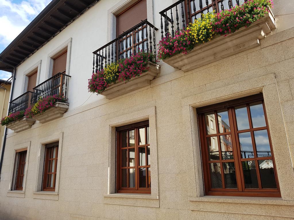 Guest house Santa Maria Cacabelos (Leon)
