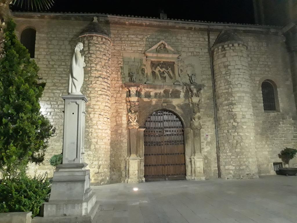 Martín Hostal *