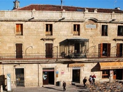 Palacio Antigua Audiencia Pensión 2*