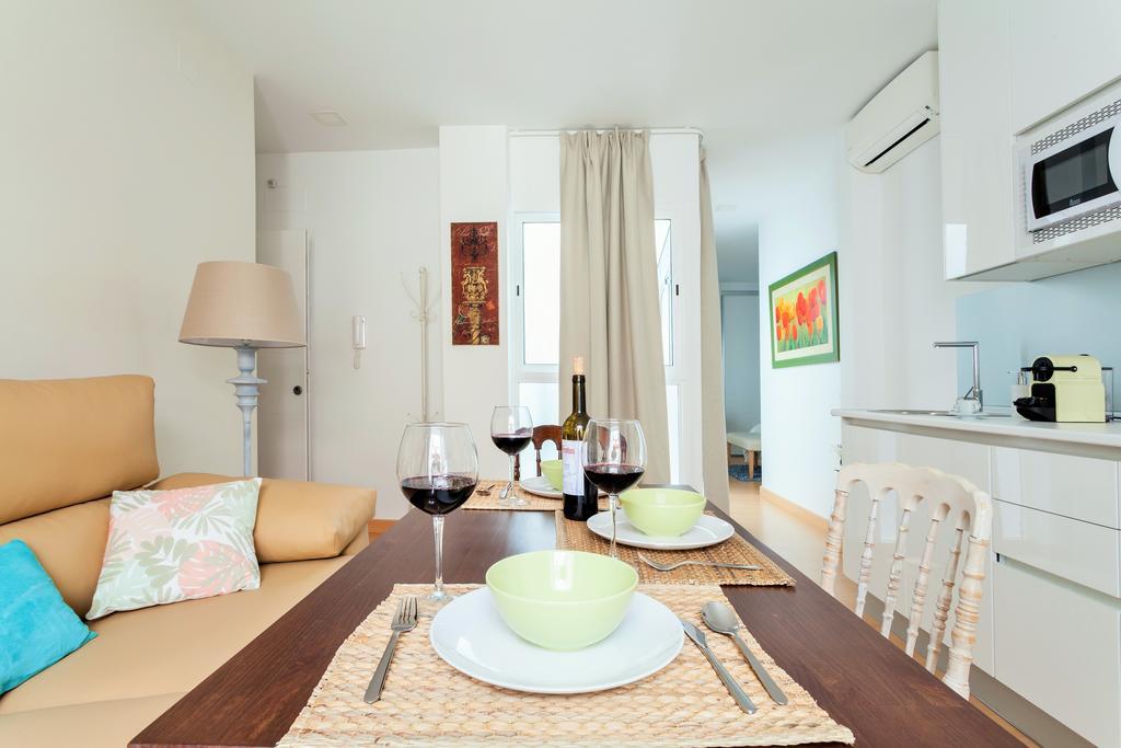 Apartment Hostly Acetres 1b-2b Center-fibre-conmunal Terrace-parking Optional *