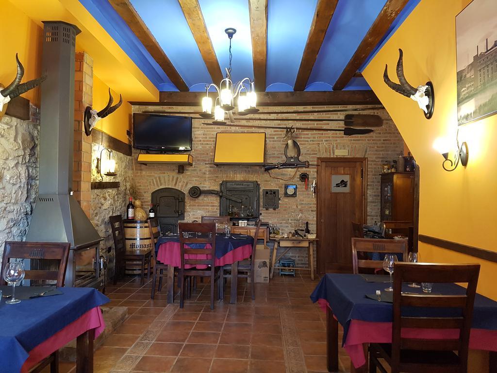 Rural El Horno De 4* Aliaga