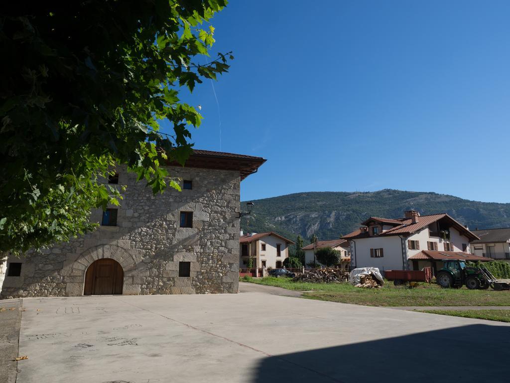 Casa Rural Martxoenea Landetxea Pensión Arruazu