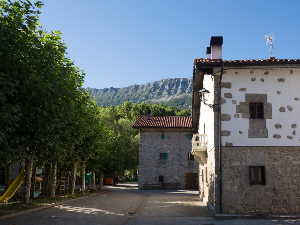 Casa Rural Martxoenea Landetxea *