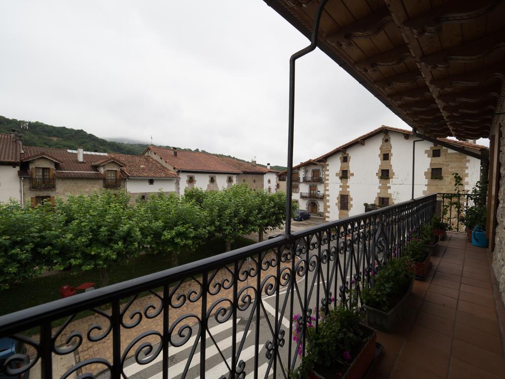 Casa Rural Martxoenea Landetxea Pensión *