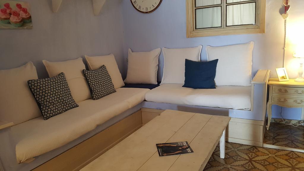 Carmen De Arnas Guest house *