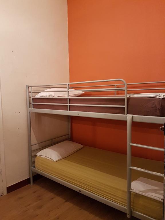 4 Fun Hostal Barcelona