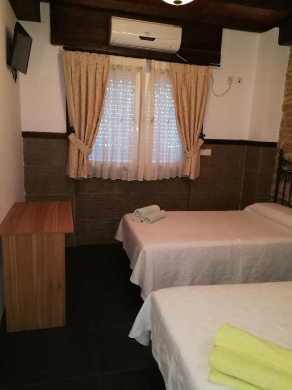 Hostal Rural La Buhardilla *