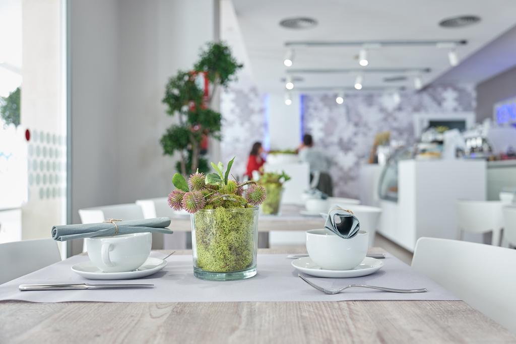 Benabola & Aparthotel 4*