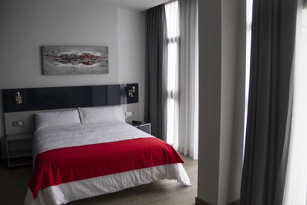Hotel Santa Eulalia 4*