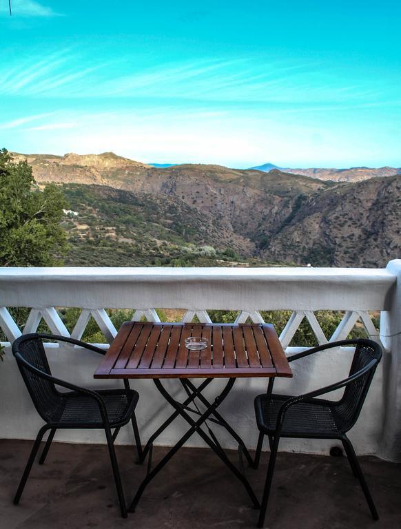 La Oveja De La Alpujarra Bed & Breakfast *
