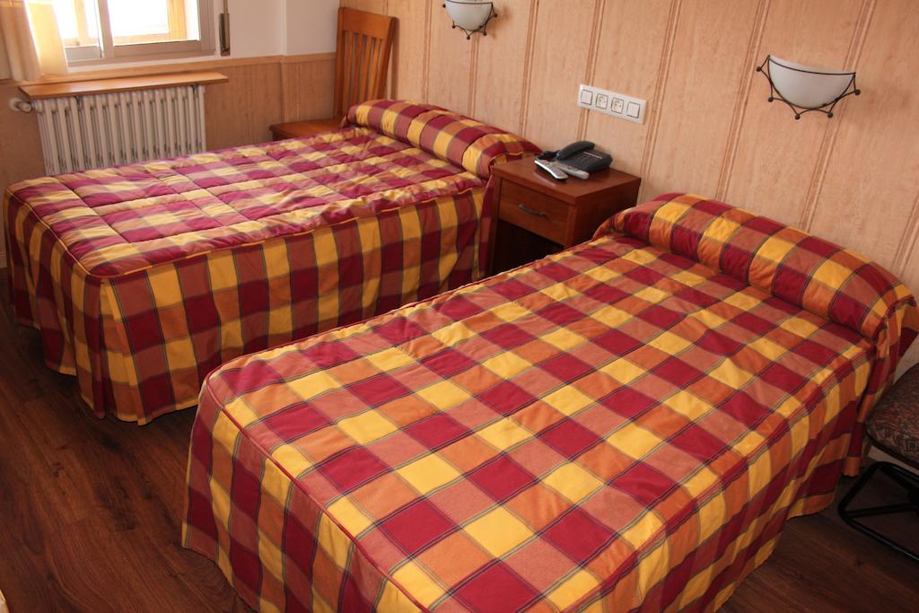 Hotel Rural Casa Ramiro Cedrillas