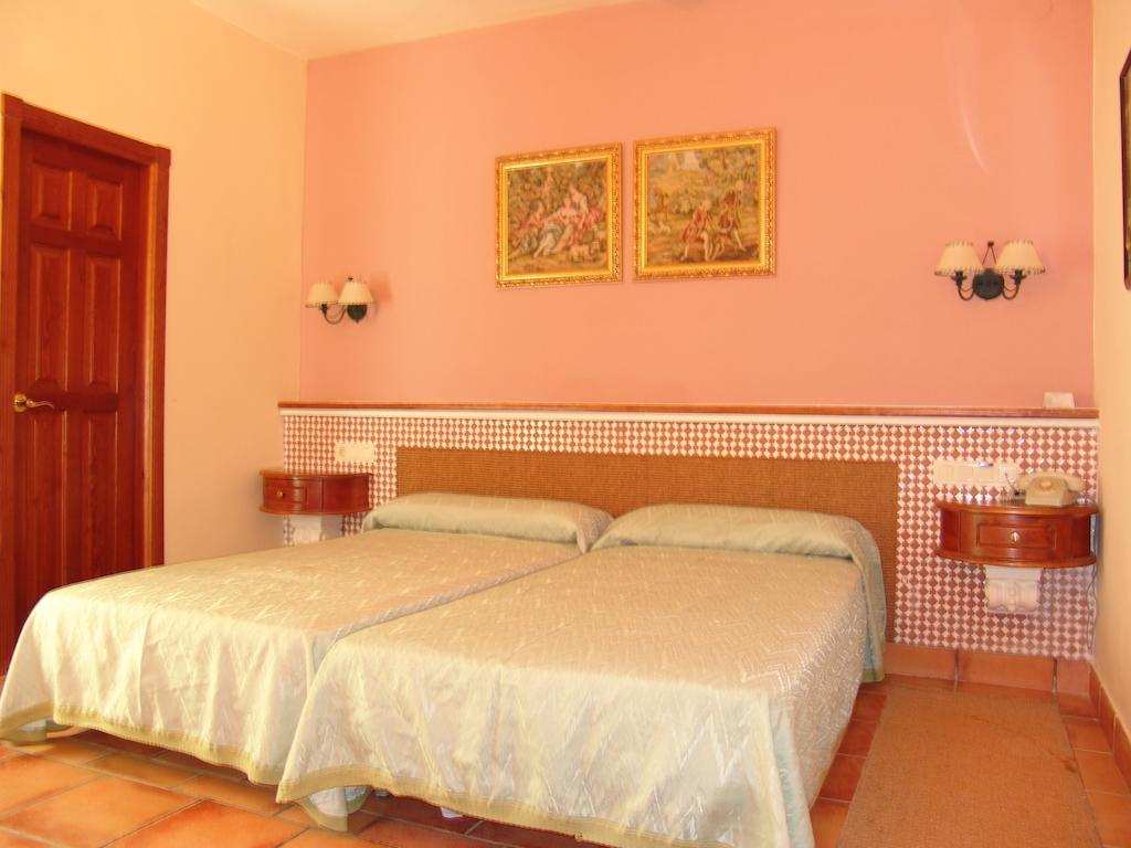 Balneario De Alicun De Torres Hotel Villanueva de las Torres